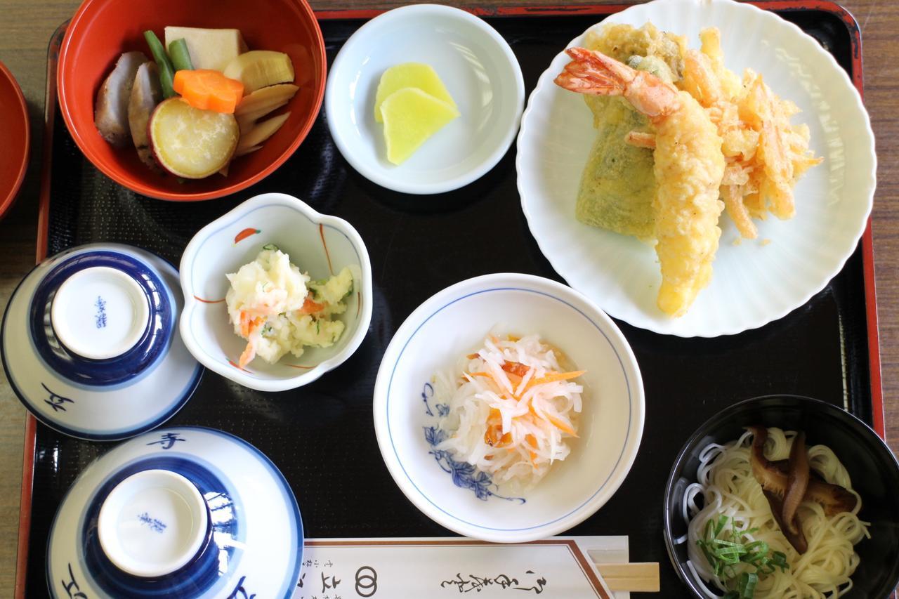 Shukubo Tatsue Ji Temple Hotel Komatsushima Esterno foto